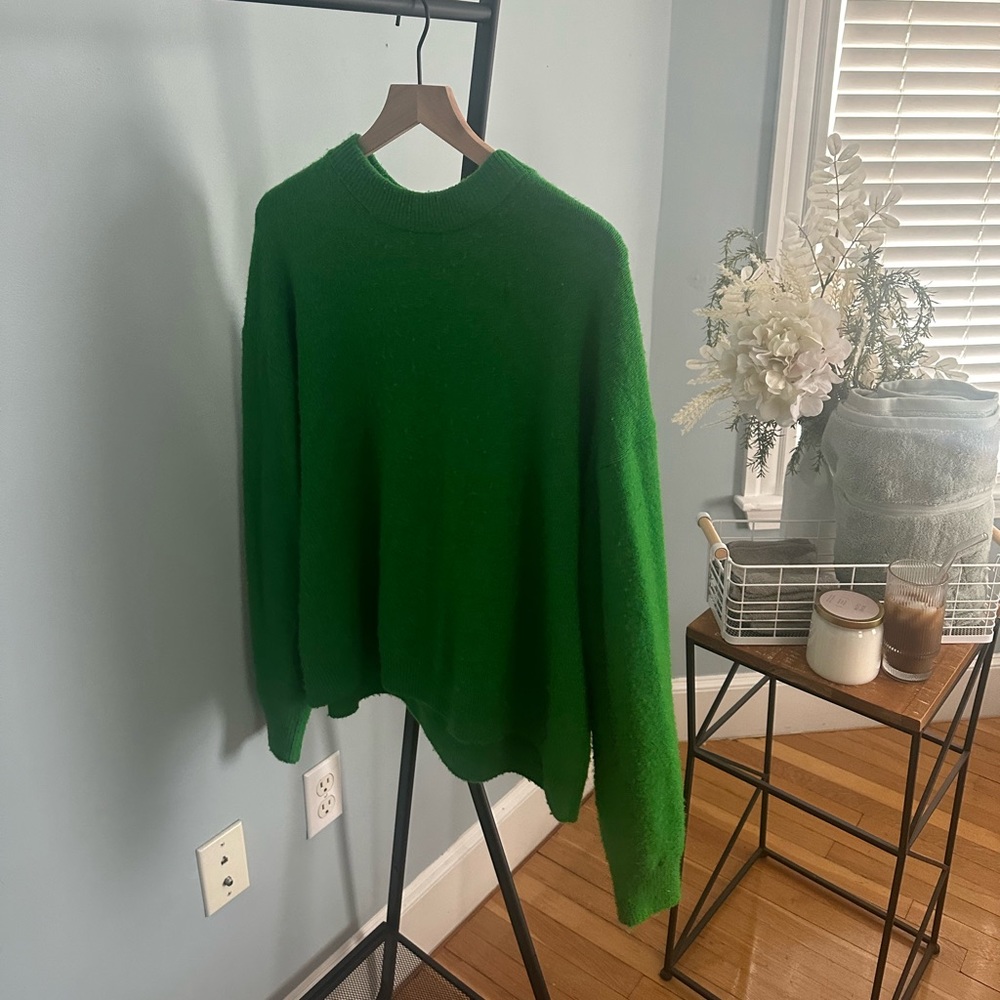 Green H&M Sweater